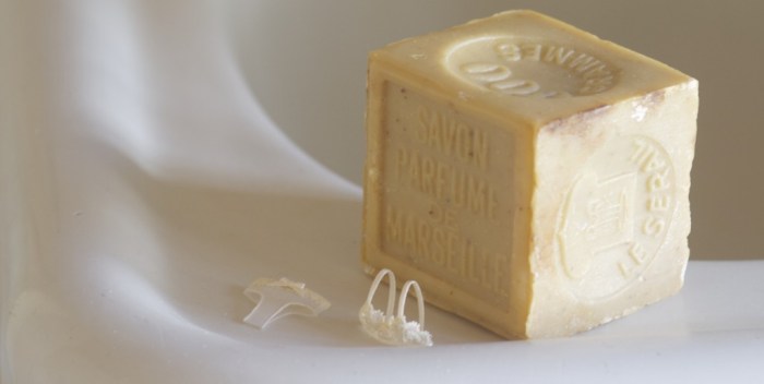 anne-mourier, cleaning-it-up, photography, mixed-media, sculpture, collage, miniatures, invisible-dog-art-center, glass-house, domesticity, resource-magazine